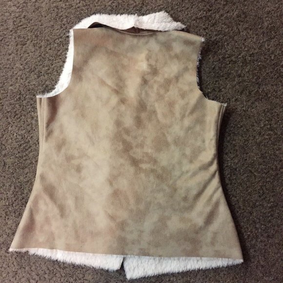 Bit & Bridle Faux Suede Vest Womens L Gently Used - Picture 6 of 11
